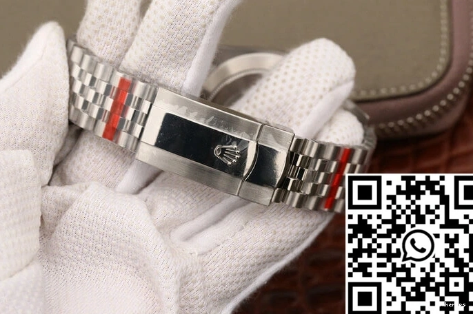 Factory Dial Datejust EW Rolex M126300 Diamond-set 0414